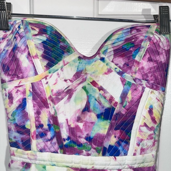 Parker Strapless Floral Romper - Picture 6 of 6